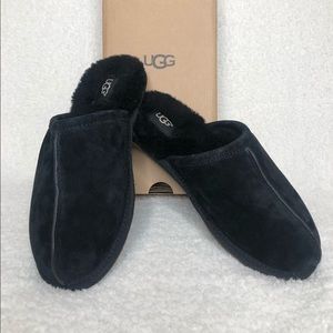 NWT Ugg Black Pearle slip on
